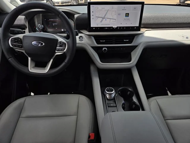 New 2026 Star White Metallic Tri-Coat Ford Active image 33
