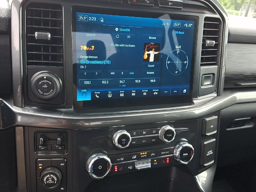 Used 2022 Agate Black Metallic Ford XLT image 24