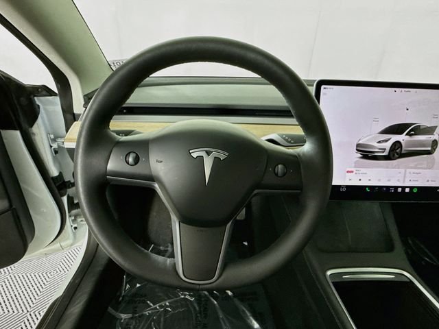 Used 2023 White Tesla Base image 10