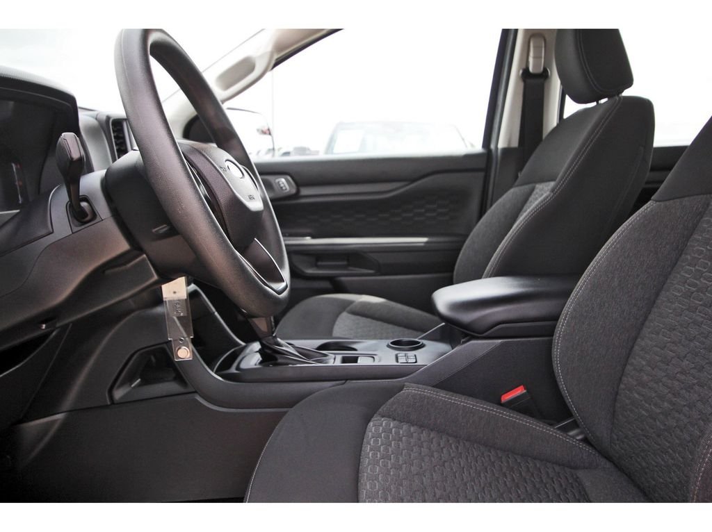 Used 2025 Gray Ford XL image 26