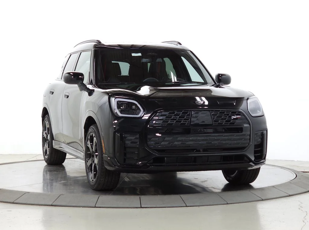 2027 MINI Countryman's photo