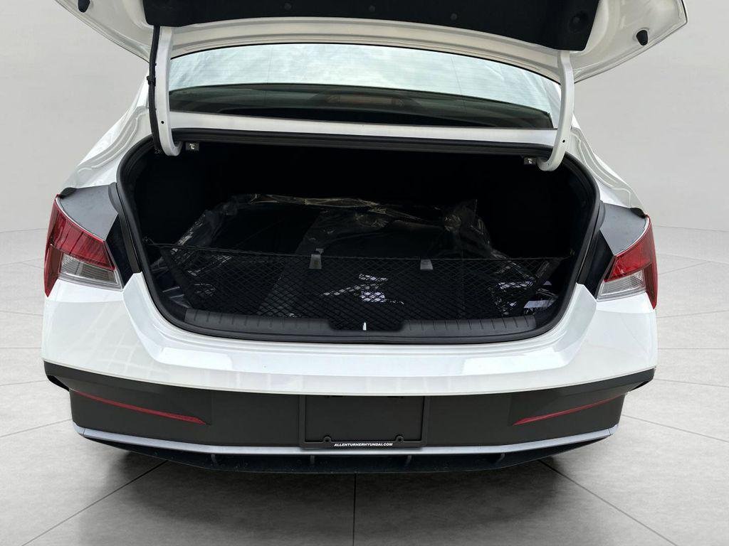 New 2026 Serenity White Hyundai SEL Sport image 22