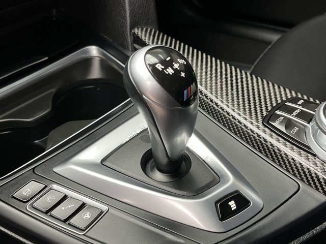 Used 2018  BMW CS image 24