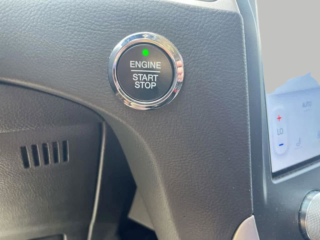 2024 Ford Edge SEL - Photo 24