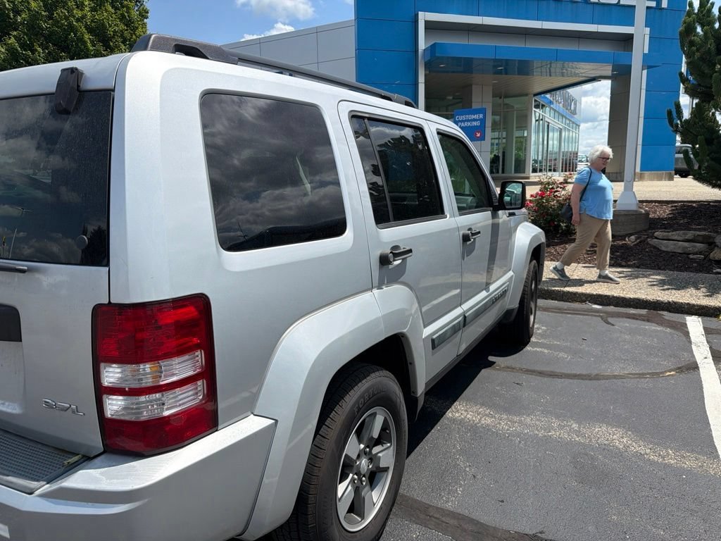 Used 2008 Silver Jeep Sport image 9