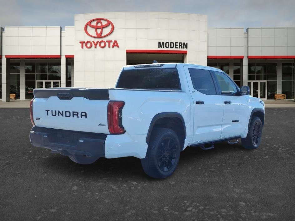 Used 2023 Ice Cap Toyota SR5 image 6