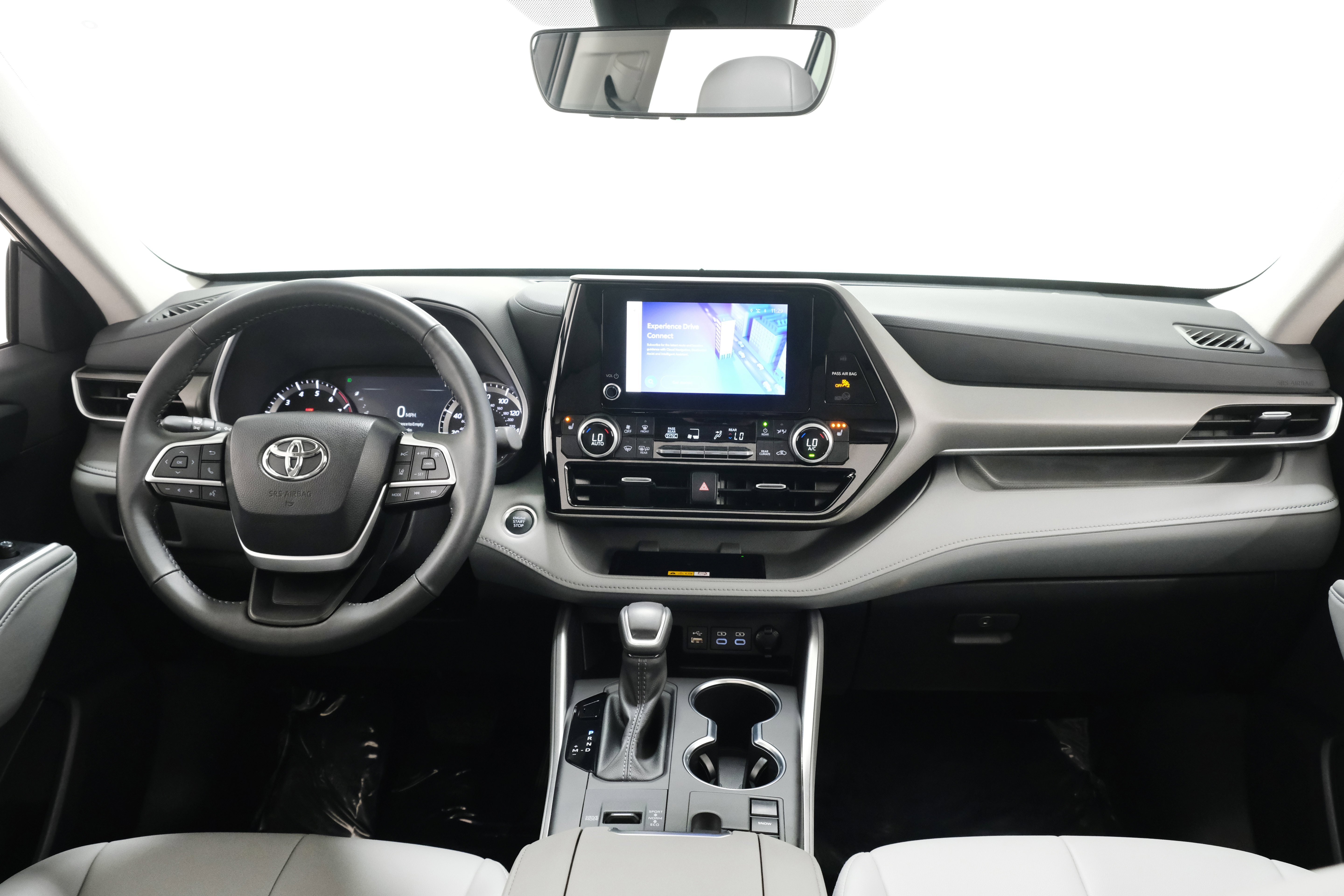 2024 Toyota Highlander XLE - Photo 9