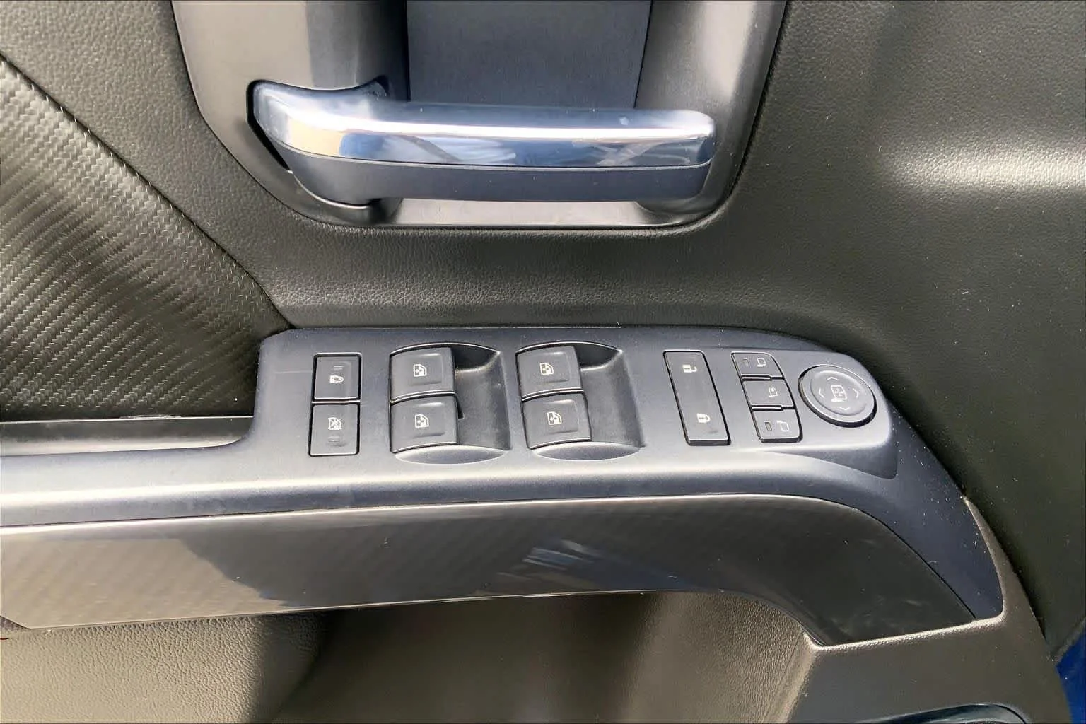 Certified Used 2017 Stone Blue Metallic GMC SLT image 37