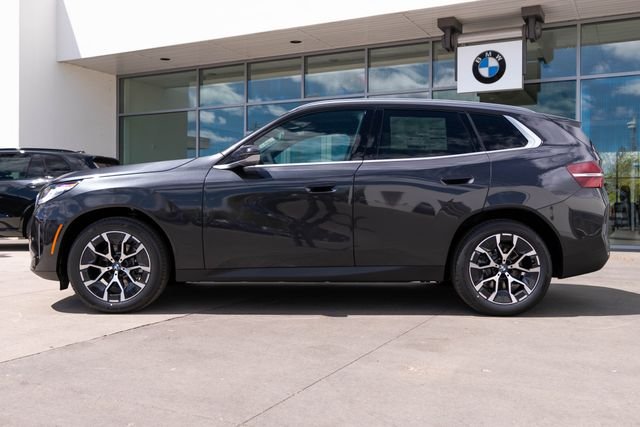 New 2026 Dark Graphite Metallic BMW 30 xDrive image 2