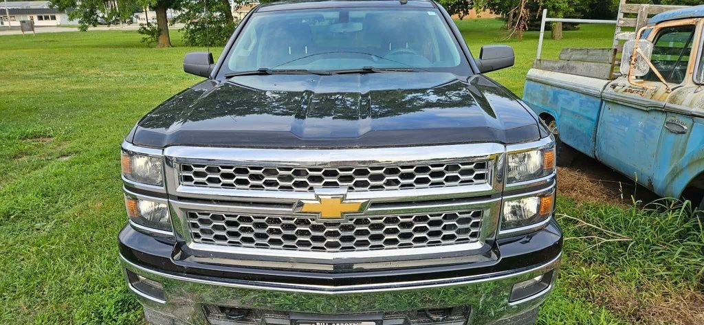 Used 2015 Black Chevrolet LT image 11