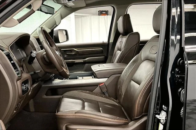 Used 2025 Diamond Black Crystal Pearlcoat Ram Limited image 24