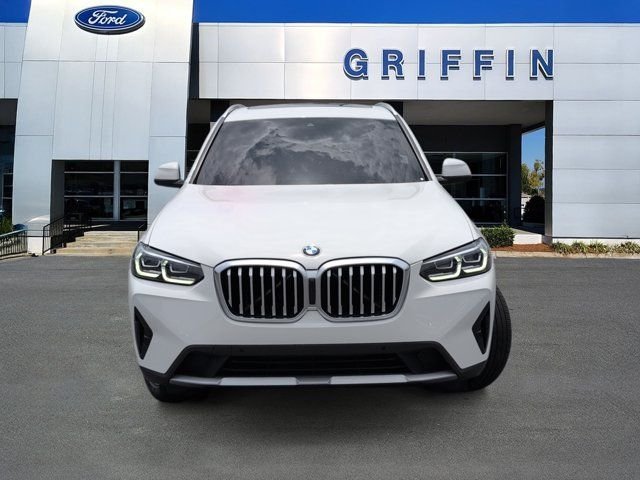 Used 2022 White BMW sDrive30i image 12