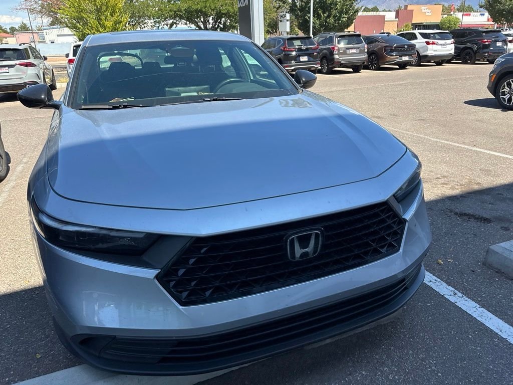 Used 2025  Honda Sport image 5