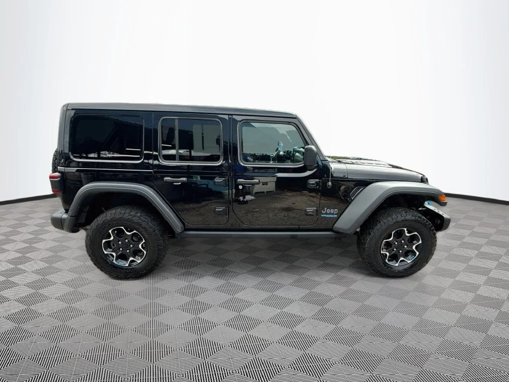 Used 2022 Black Jeep Unlimited Rubicon 4xe image 5