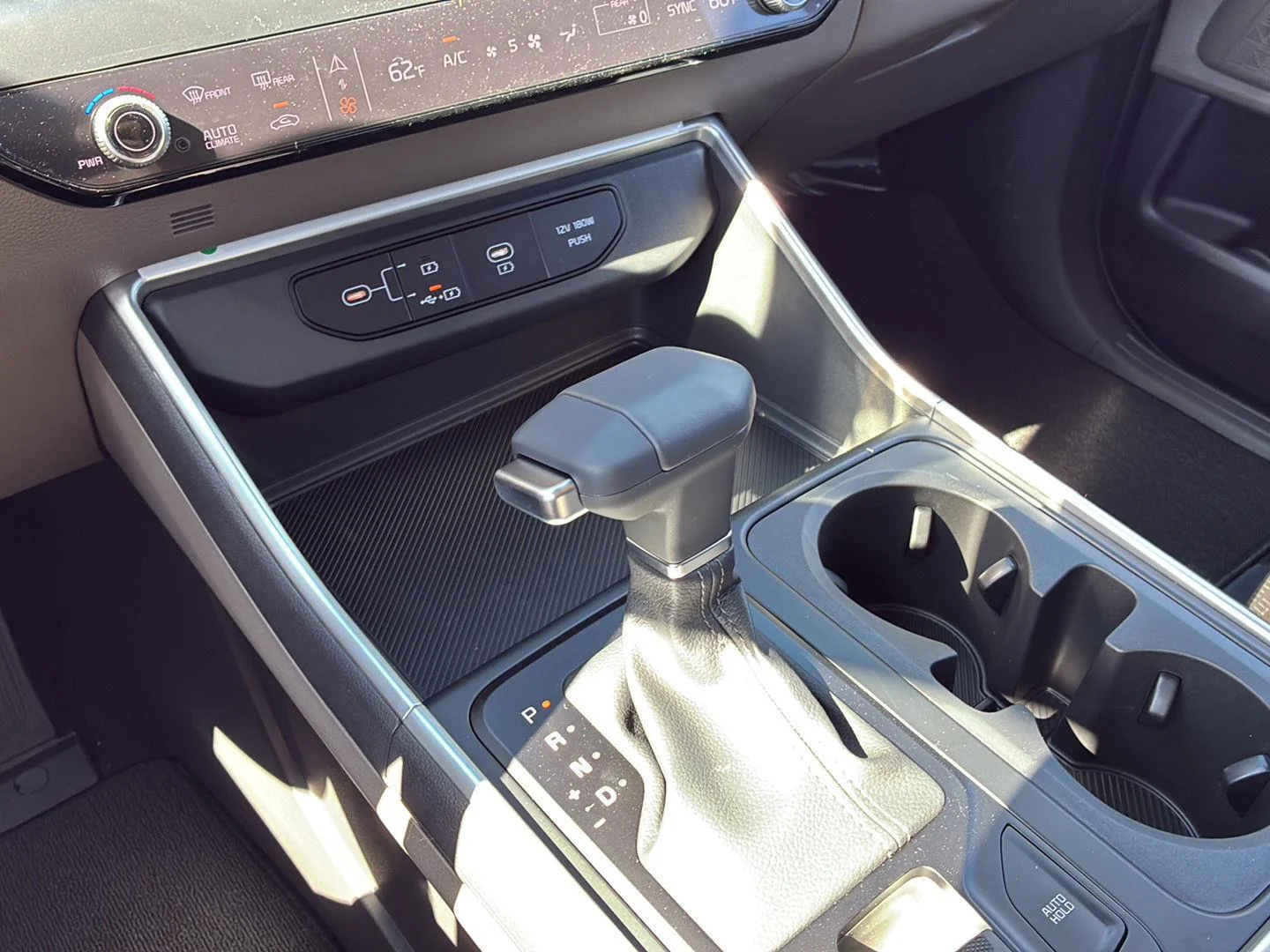 New 2027 Ceramic Silver Kia LXS image 13