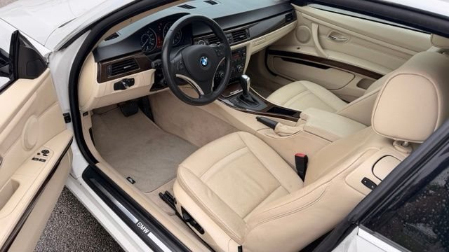 Used 2009 Alpine White BMW 328i xDrive image 8