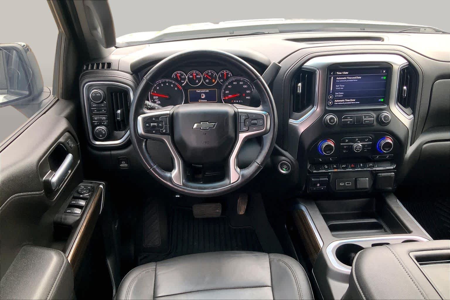 Used 2021 Silver Ice Metallic Chevrolet RST image 6