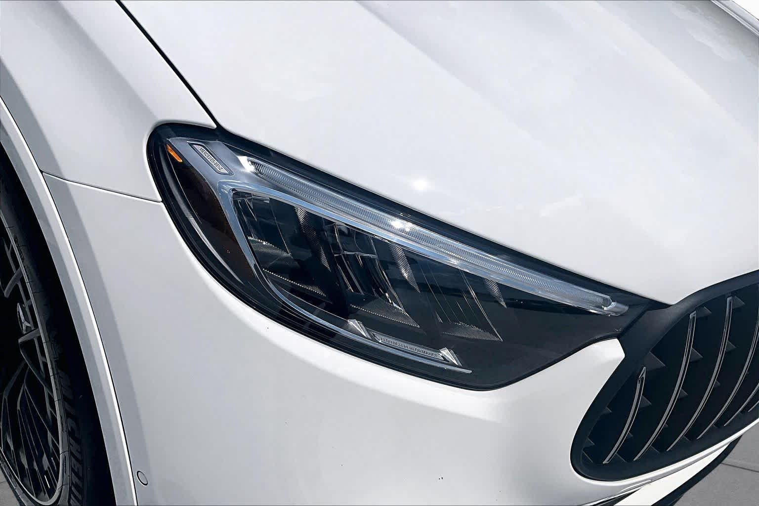 Used 2025 Polar White Mercedes-Benz AMG® GLC 43 image 28