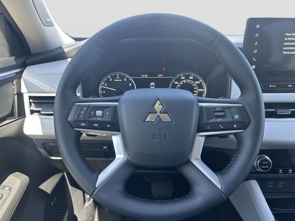 New 2026 RED DIAMOND Mitsubishi SE image 22