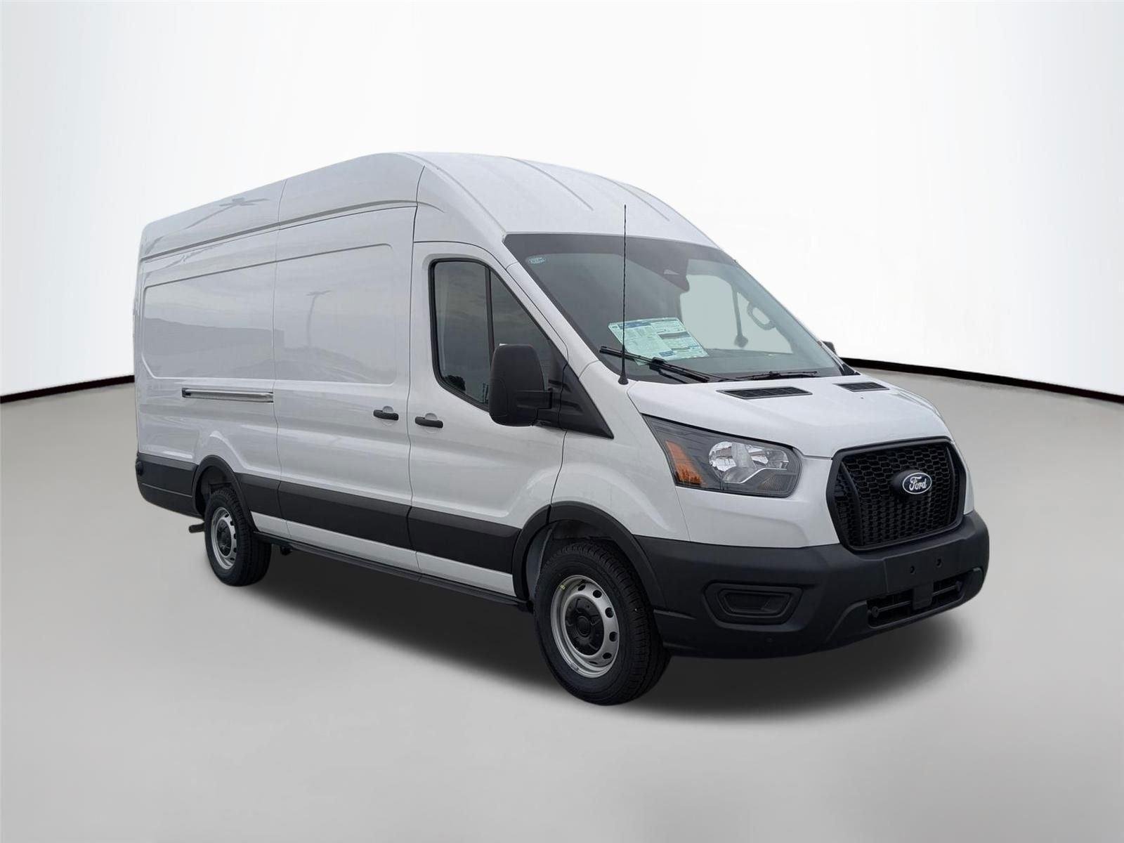 New 2026 Oxford White Ford Cargo Van image 3