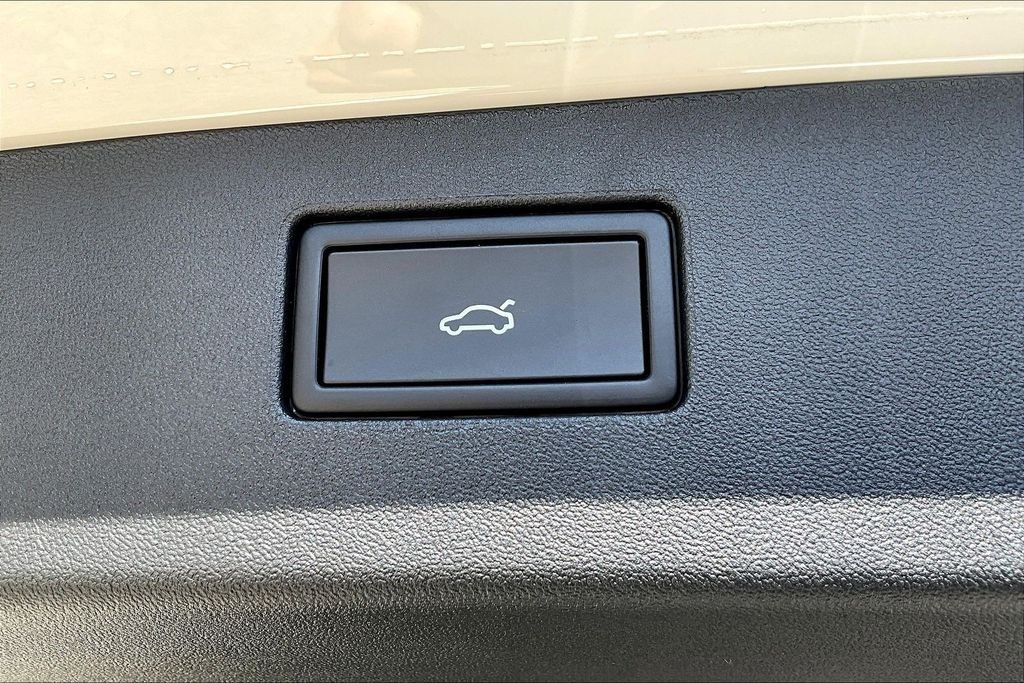New 2026 Beige Volkswagen 2.0T SE R-Line Black image 24