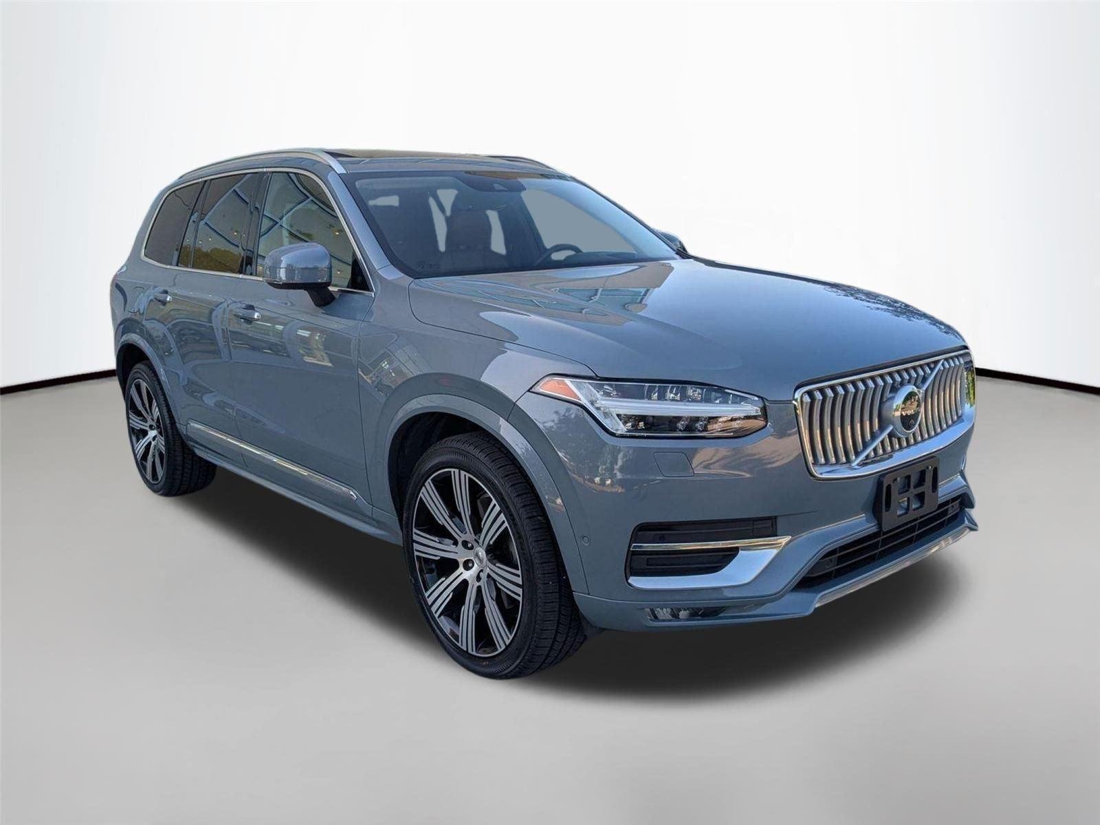 Used 2020 Thunder Grey Metallic Volvo Inscription image 8