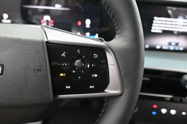 New 2026 Super Black Nissan Platinum image 20