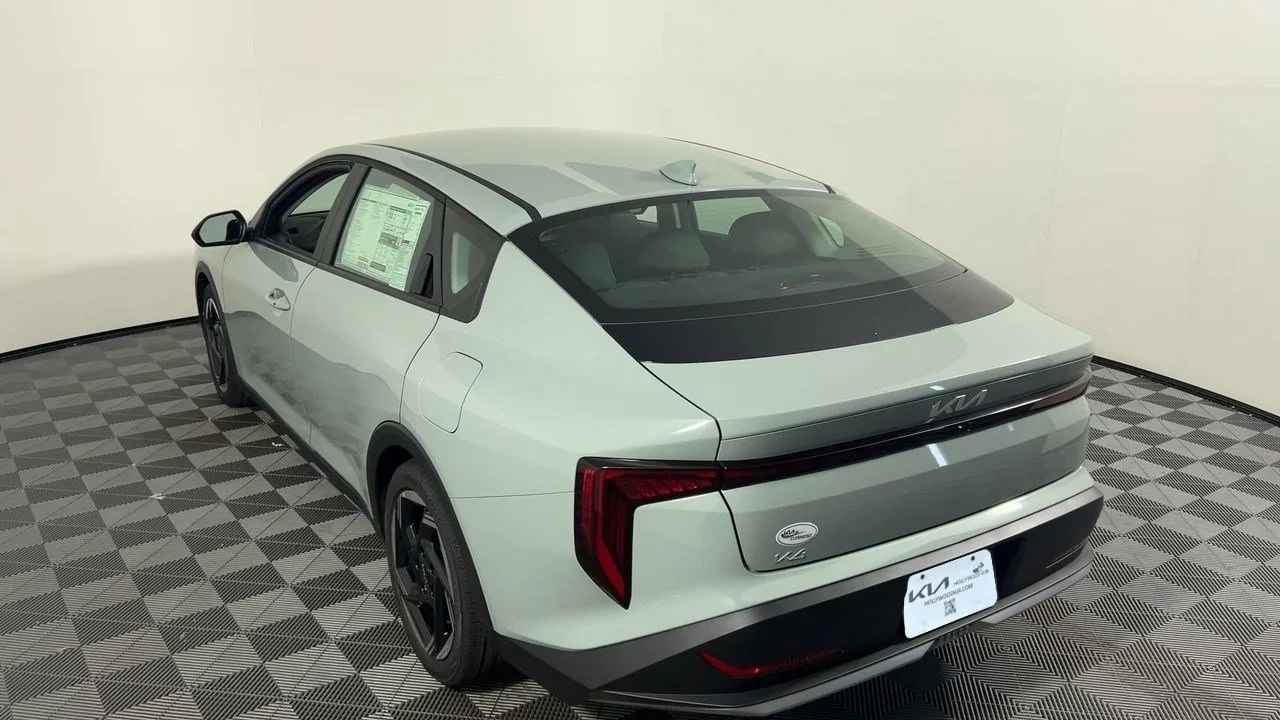 New 2026 Morning Haze Kia EX image 3