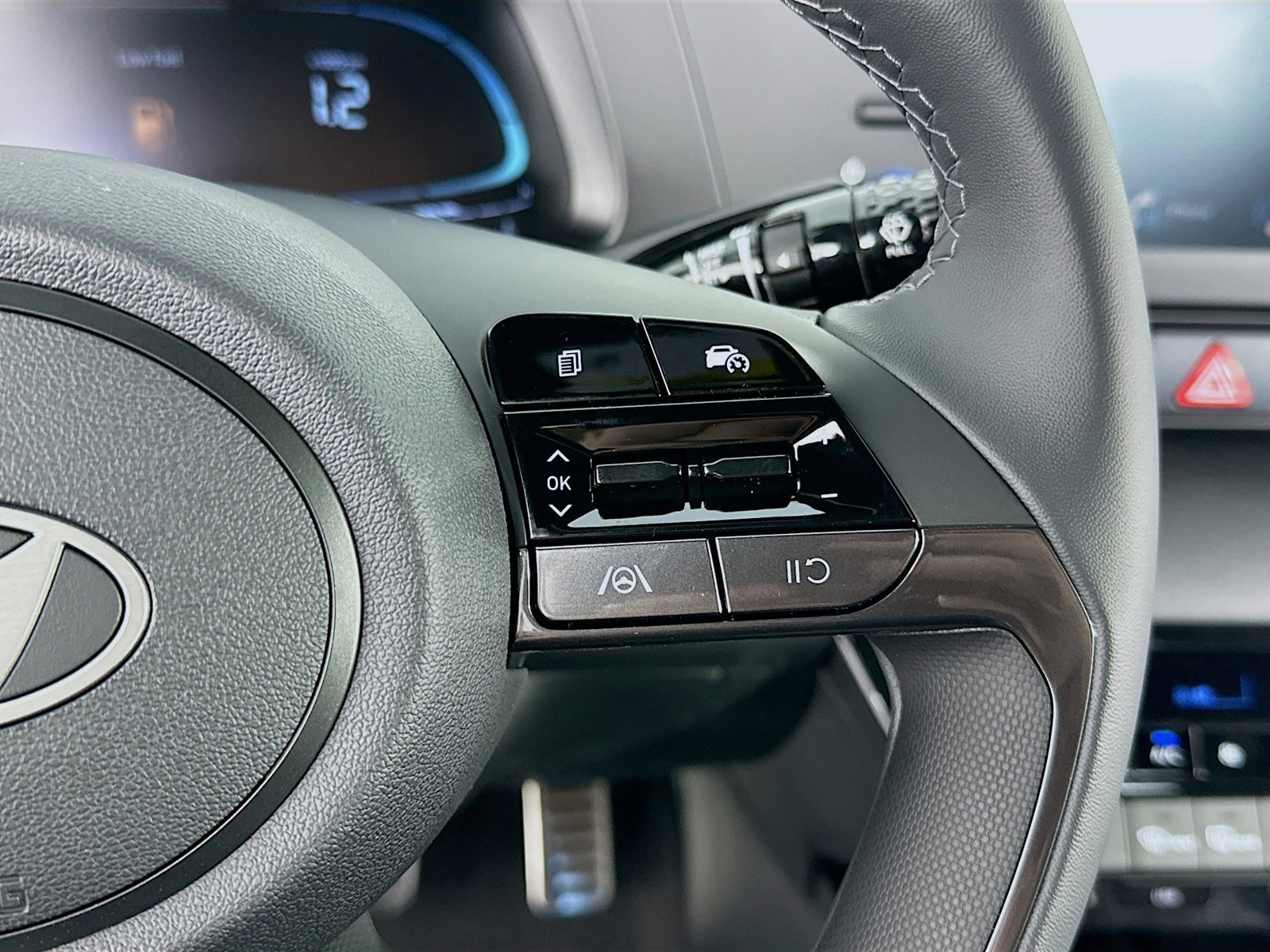 2026 Hyundai Elantra SEL Sport - Photo 15