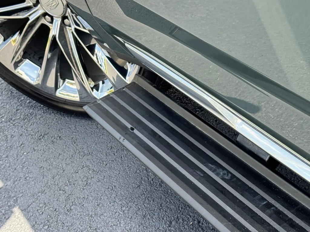 Used 2026  Cadillac Luxury image 14