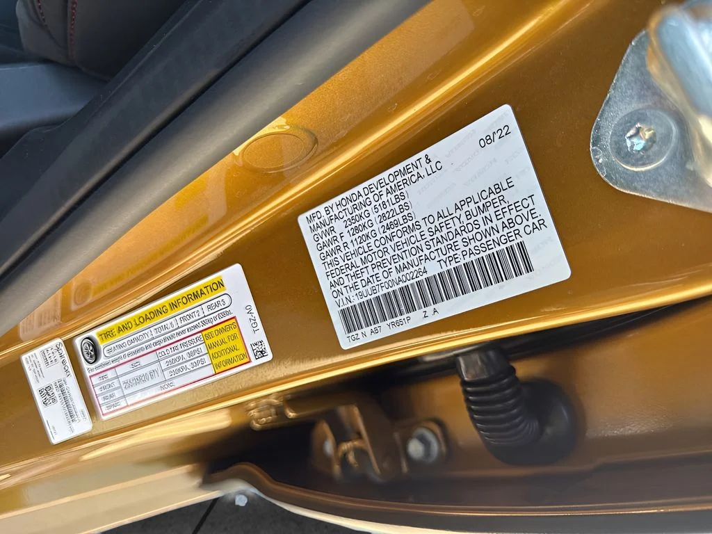Used 2022 Gold Acura Type S image 37
