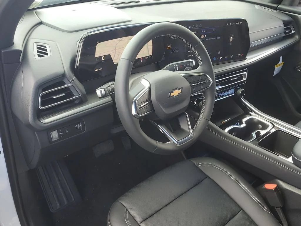 New 2026 Summit White Chevrolet LT image 16