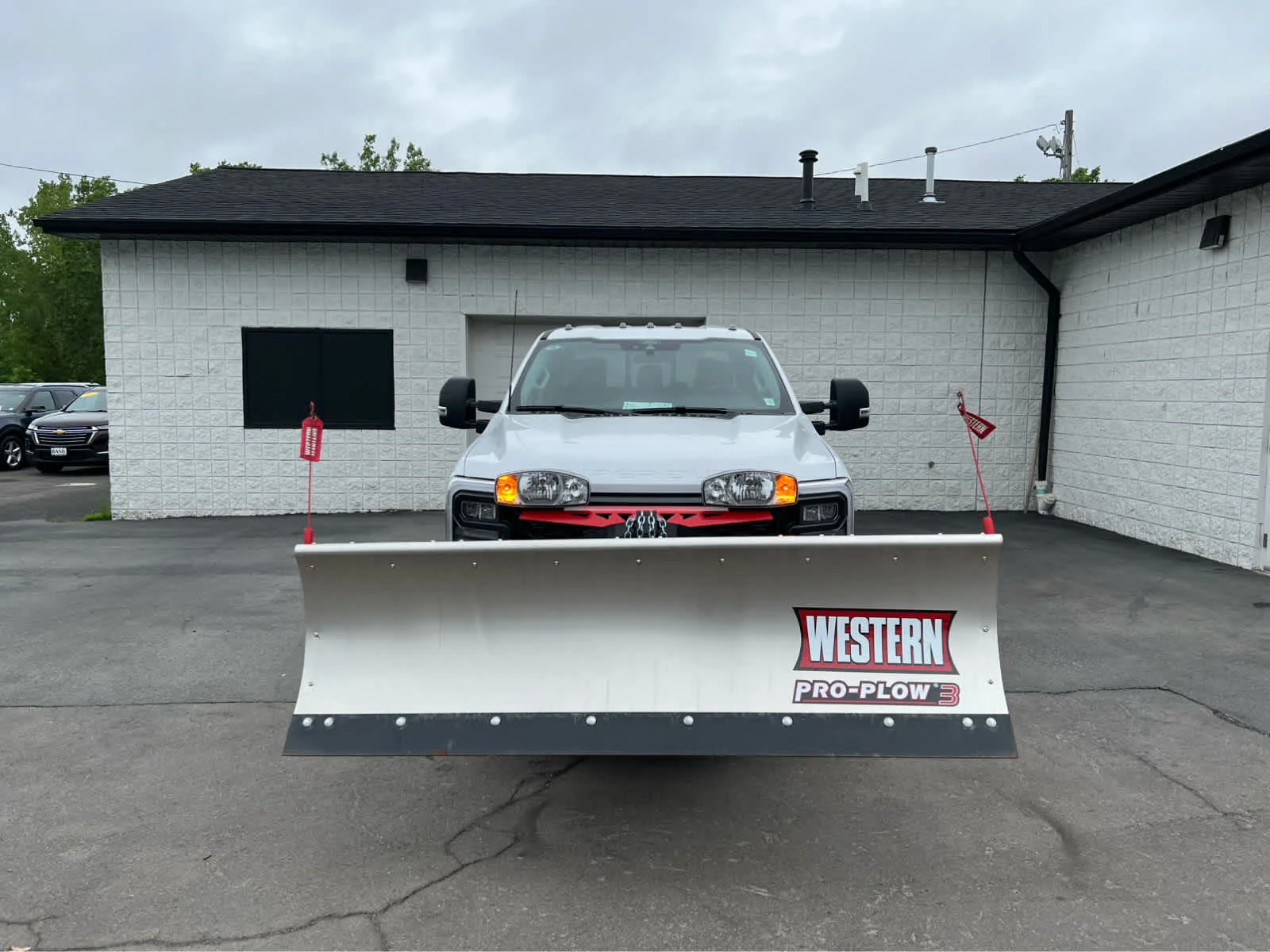 New 2026 Oxford White Ford XL image 2
