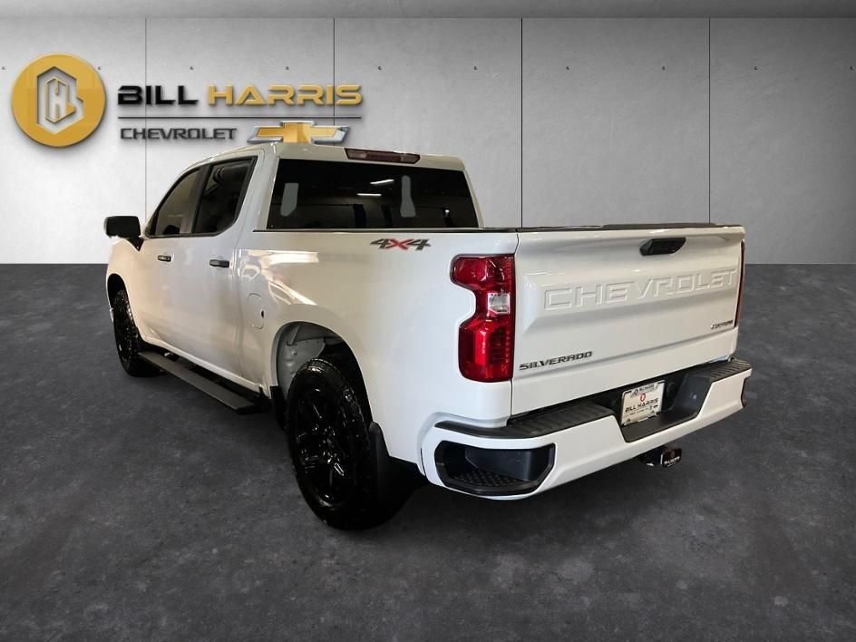 Used 2026 White Chevrolet Custom image 12