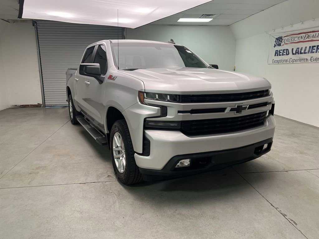 2020 Chevrolet Silverado 1500 RST 4X4 Crew Cab Short Box's photo