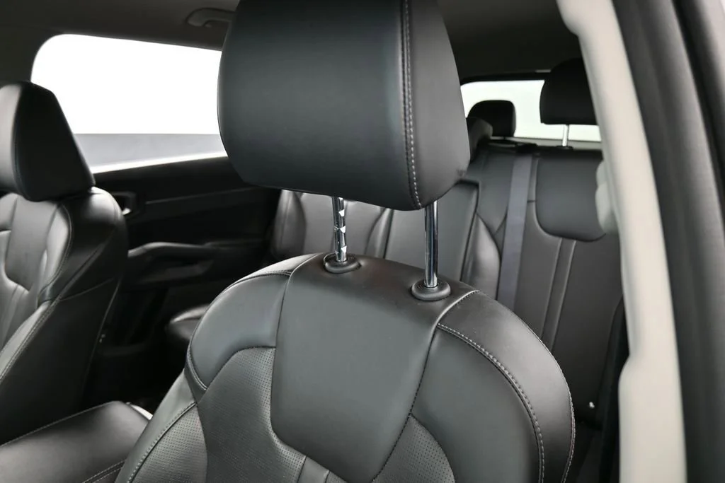 Used 2025 Silver Kia S image 16