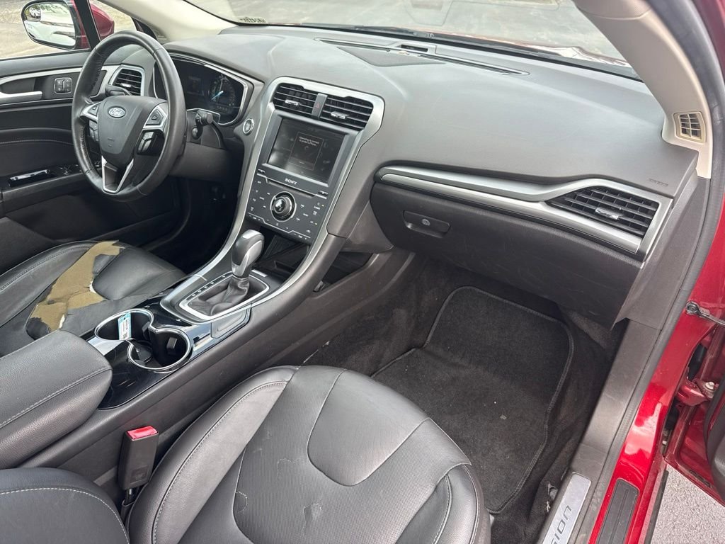 Used 2014 Red Ford Titanium image 17