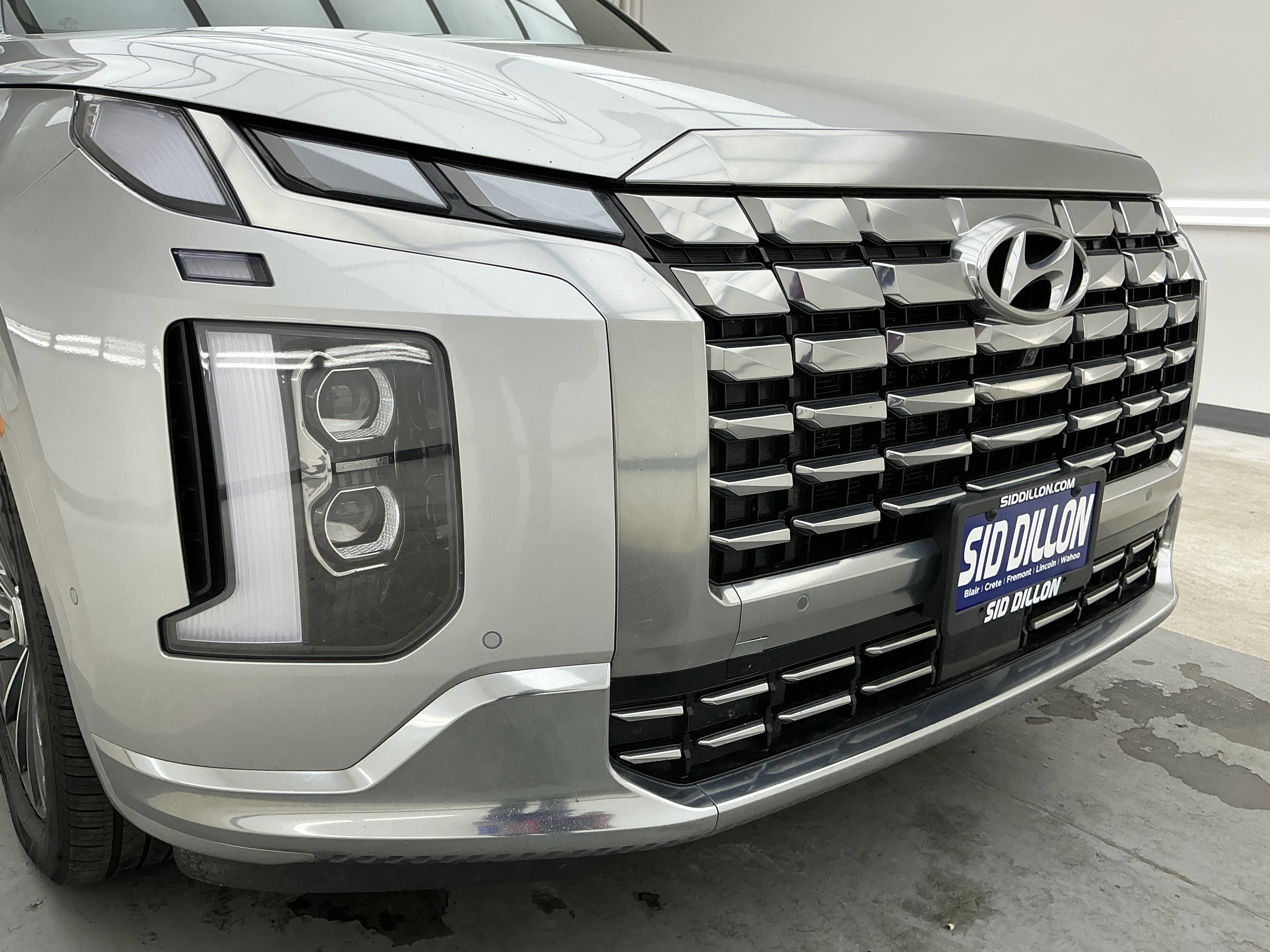 Certified Used 2023 Typhoon Silver Hyundai Calligraphy image 28