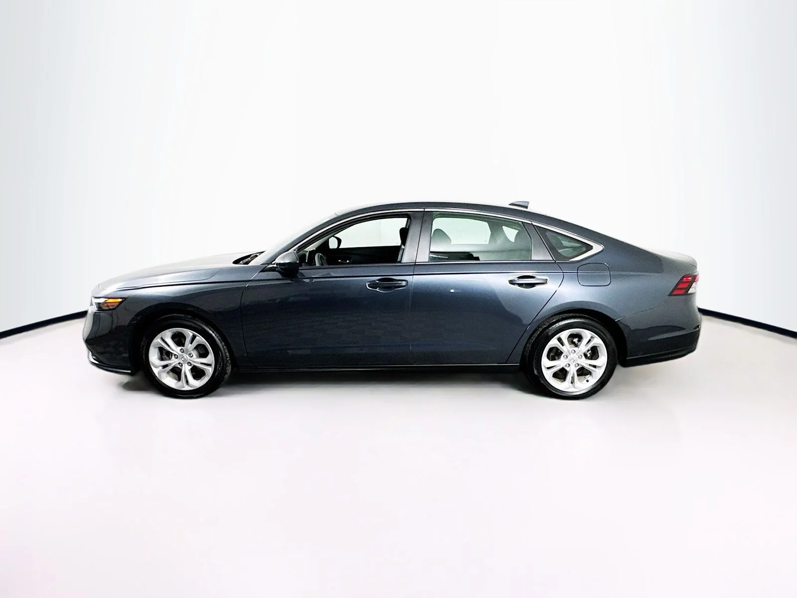 Used 2023 Gray Honda LX image 4