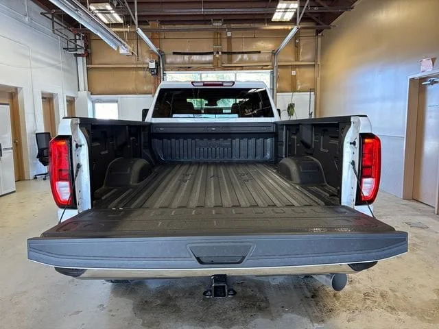 New 2026 Summit White GMC SLE image 17