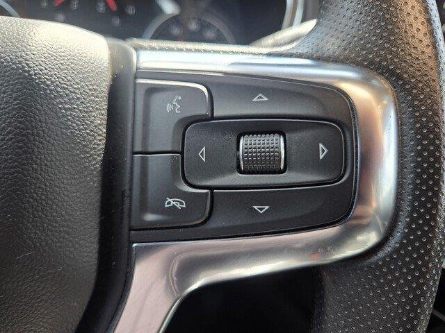 Used 2025 Summit White Chevrolet LT image 16