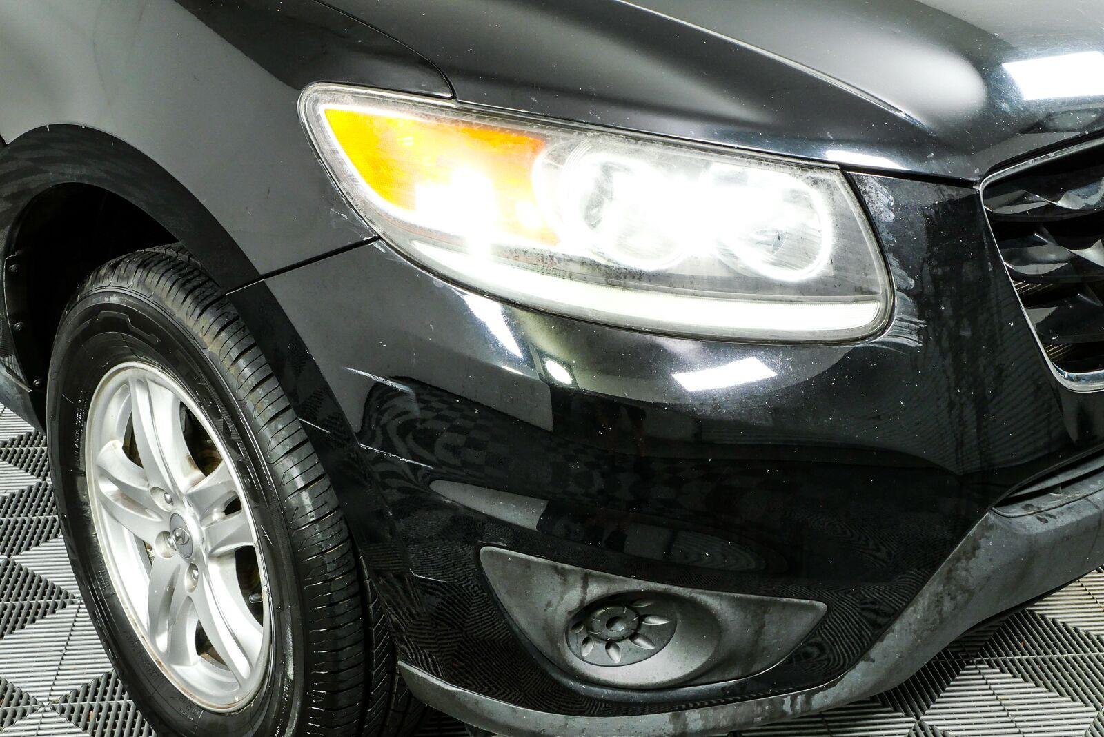 Used 2011 Phantom Black Metallic Hyundai GLS image 33