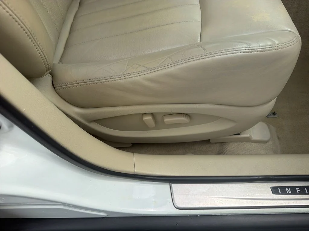 Used 2014 White INFINITI Journey image 38