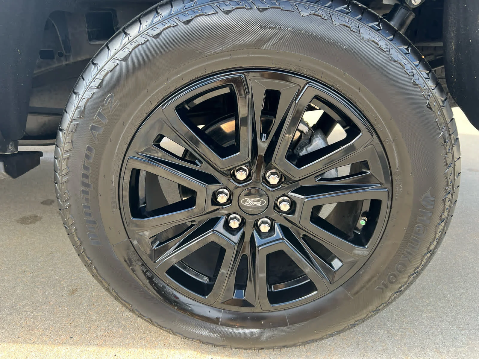 2025 Ford F-150 Platinum - Photo 17
