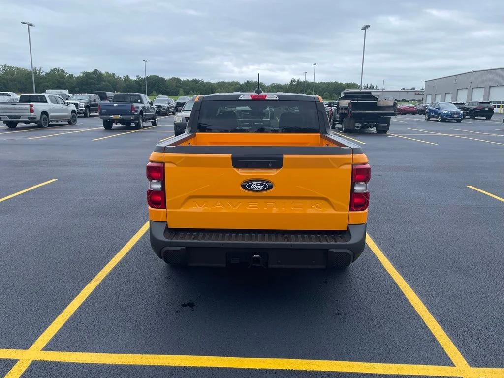 Used 2026 Orange Ford XLT image 6