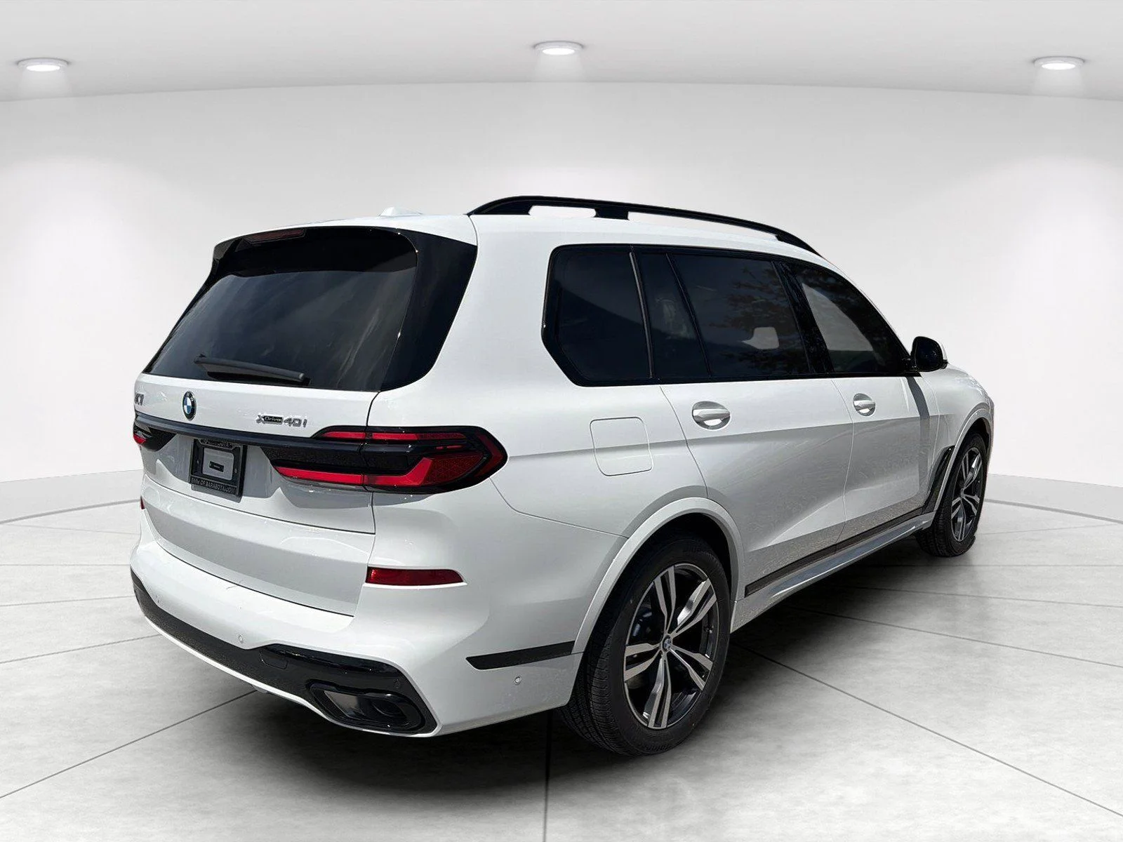 New 2027 Alpine White BMW xDrive40i image 4
