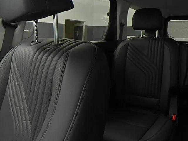 New 2026 Gray Hyundai SEL Premium image 40