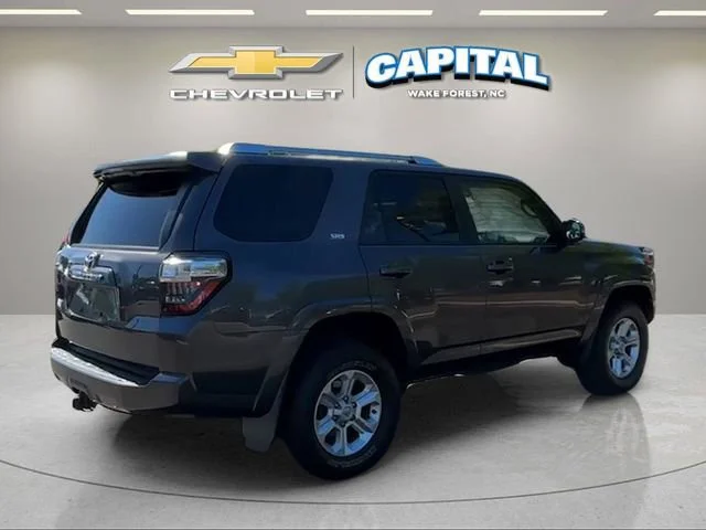 Used 2016 Gray Toyota SR5 Premium image 5