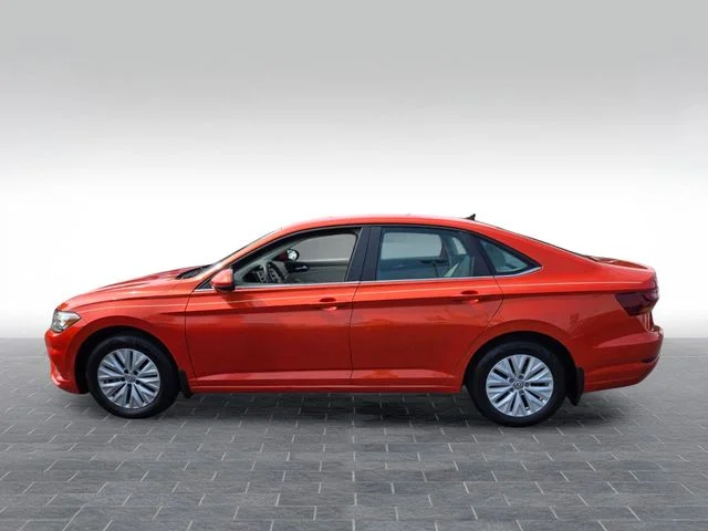 Used 2019 Orange Volkswagen 1.4T S image 4