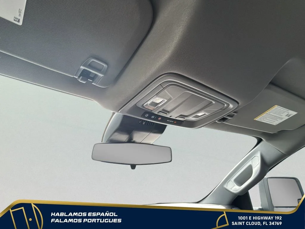Used 2025 Summit White Chevrolet Custom image 20